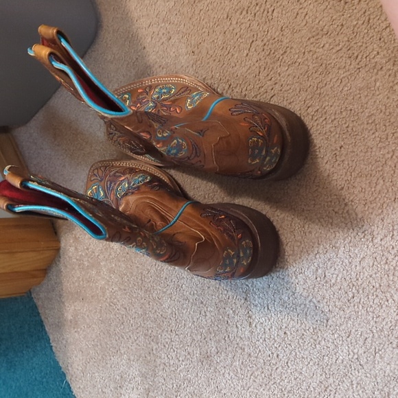 Macie Bean Boots - Picture 4 of 9